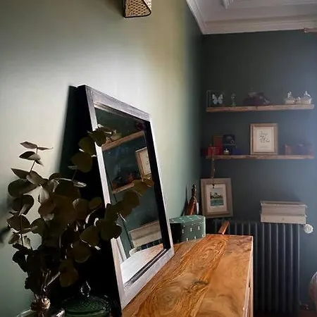 Superbe Kids Friendly Pres De L'arc De Triomphe Apartment Paris